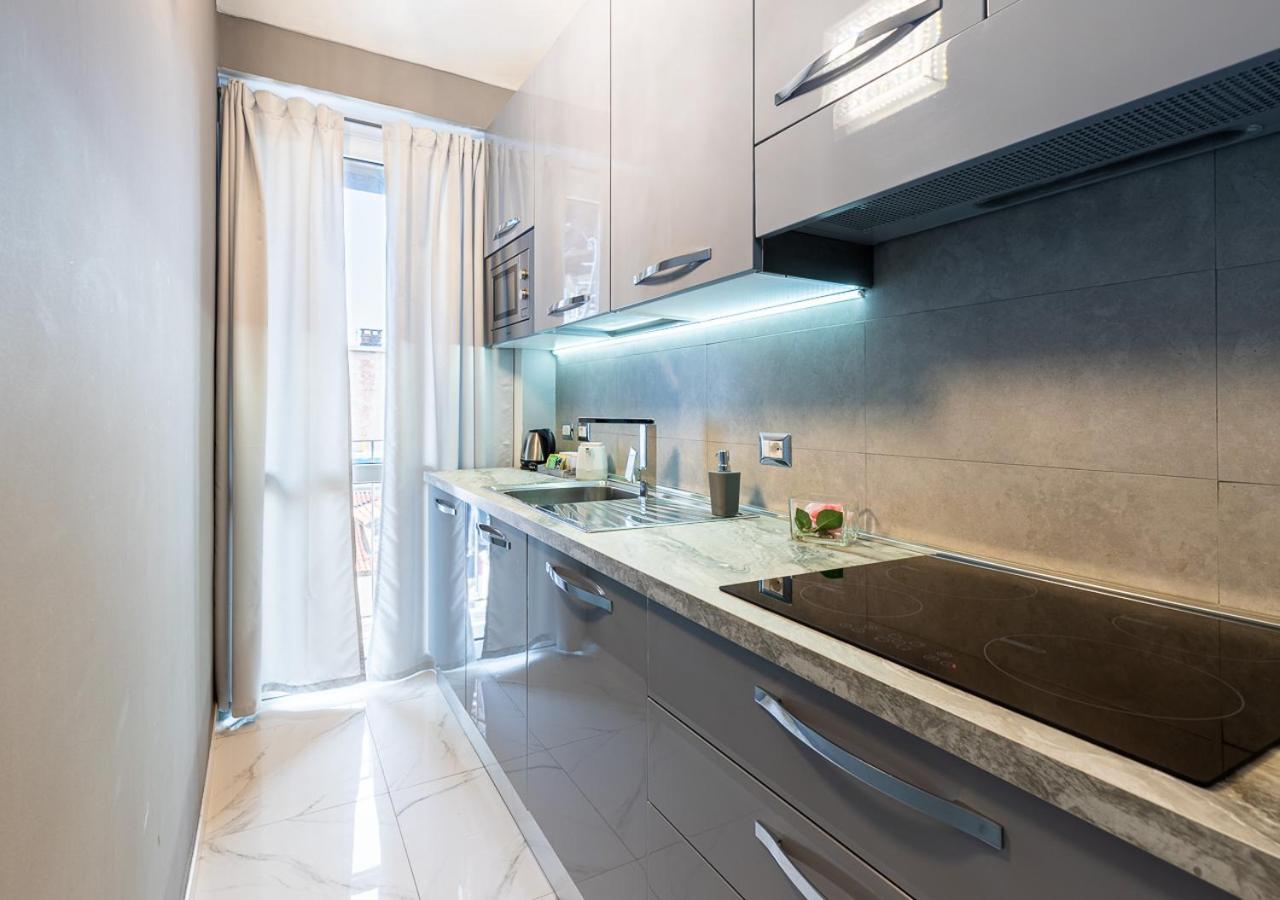Elegant Suite - In Centro Portanuova Turin Exterior photo